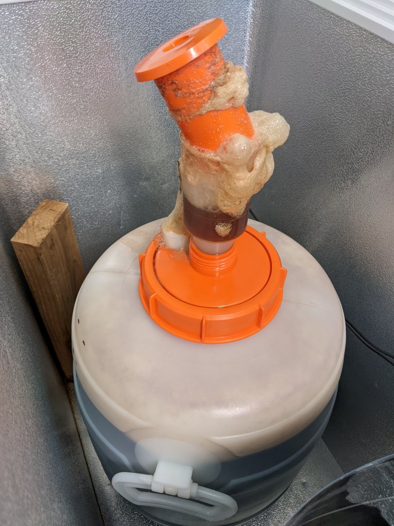 Dark Walnut Porter fermentation blowoff.png.jpg